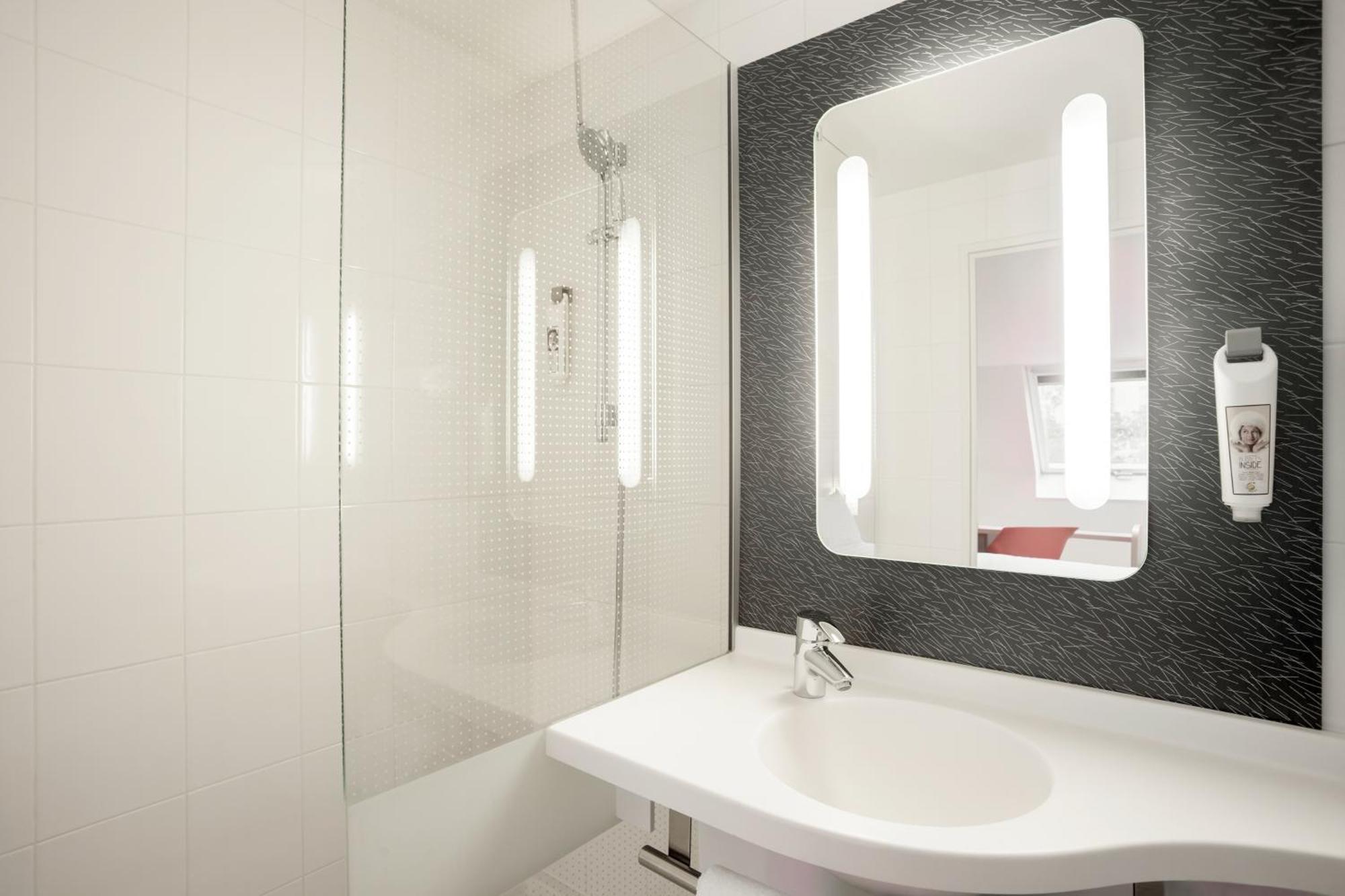 Ibis Maine Montparnasse Hotel Paris Ngoại thất bức ảnh